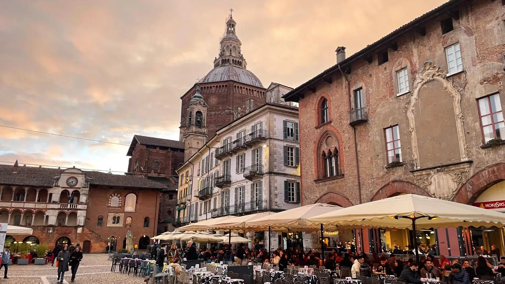149 Borgo Ticino Suite Attico Di Lusso Con Terrazzo E Parking Privato Pavia Appartamento