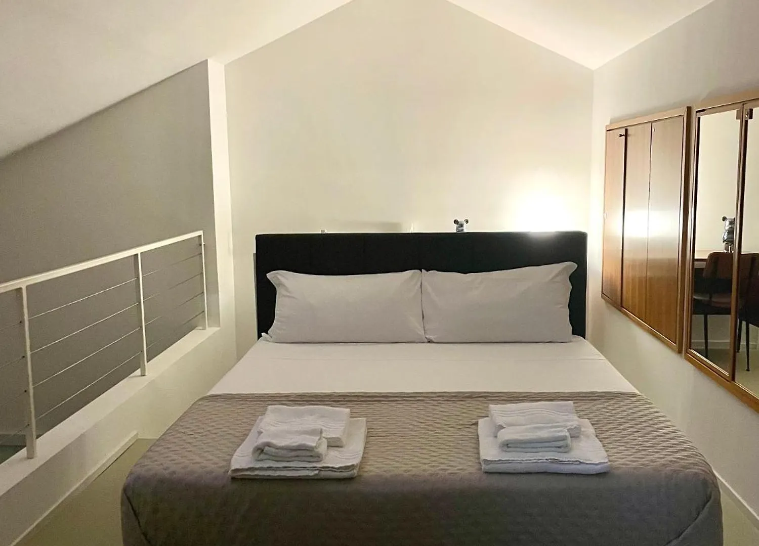 Appartamento 149 Borgo Ticino Suite Attico Di Lusso Con Terrazzo E Parking Privato Pavia